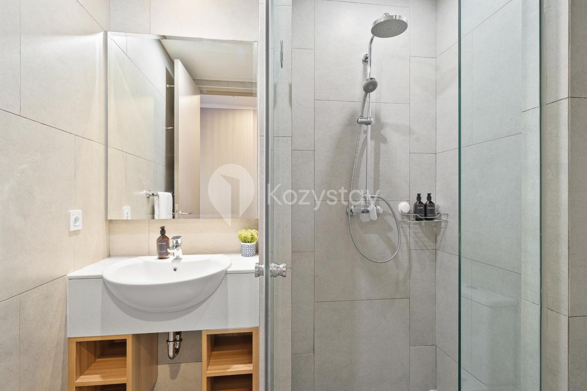 Mica By Kozystay - Kemayoran *